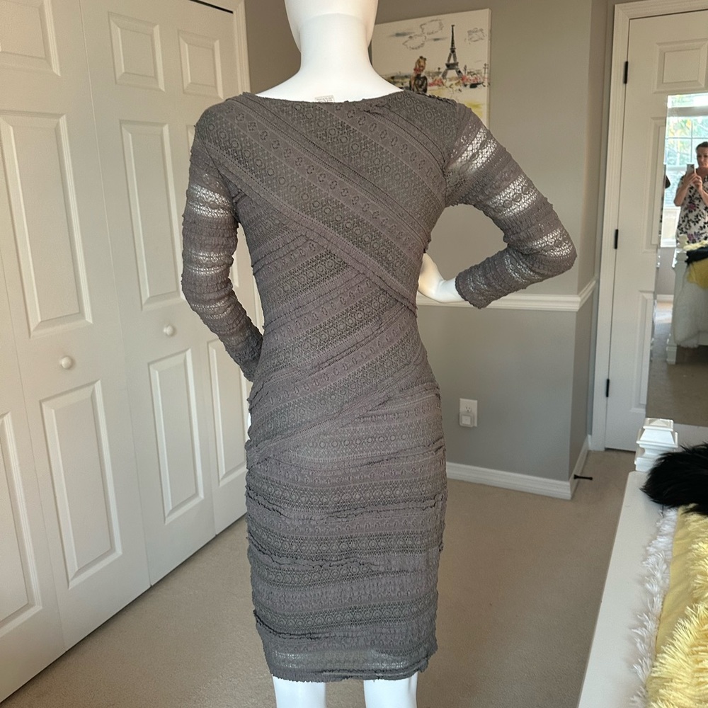 MAX STUDIO SPECIALTY GRAY LACE SPANDEX DRESS -SIZE XS